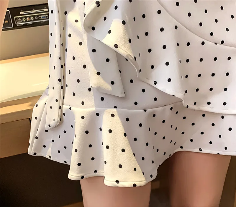 

Temperament women's dress 2019 summer new wave point ruffled dress slim short-sleeved dress