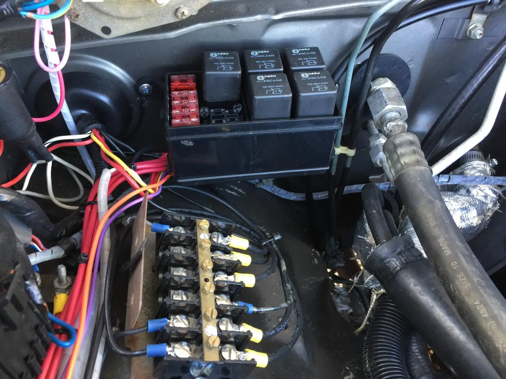 Предохранителей автомобиля DC12V 24V 40A 6 реле 5way блок для открытого типа багажник