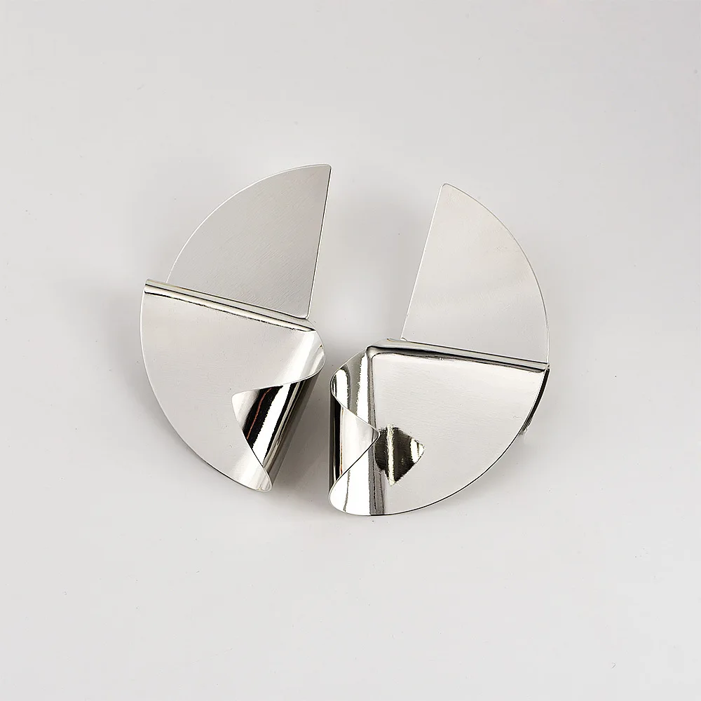 Популярные новые модные ювелирные изделия покрытые сплавом массивные серьги