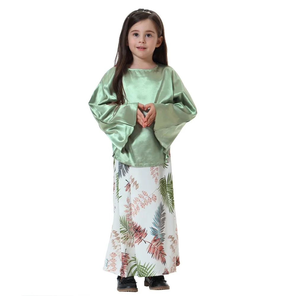 Девушки моделирования Шелковый платок юбка комплект Юго Восточной Азии Индия