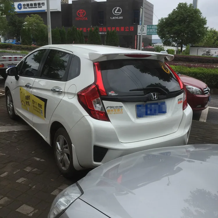 Для Honda Fit спойлер /15/16/17/ Джаз GK5 хэтчбек ABS Материал заднего крыла первоклассника Цвет спойлер на крышке багажника Спорт