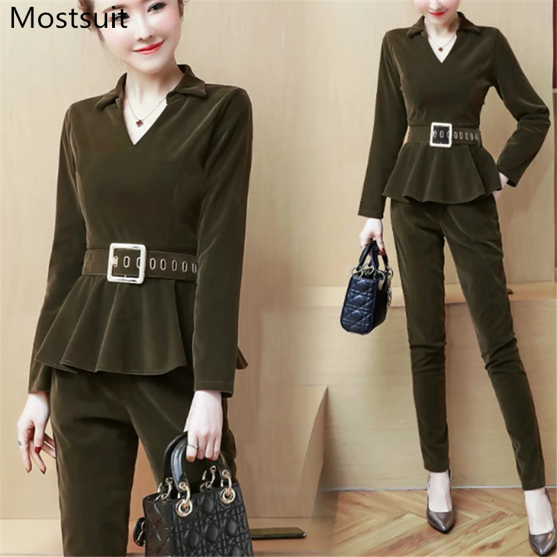 Туника с длинными рукавами и v образным вырезом поясом комплект из двух предметов