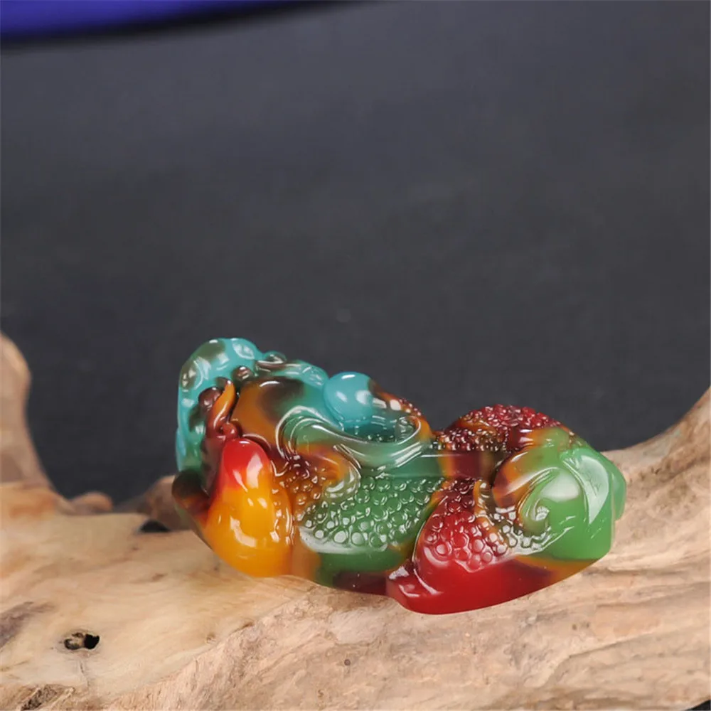 Новый стиль Синьцзян натуральный Гоби семь цветов кулон Jadeite Pixiu в виде курицы