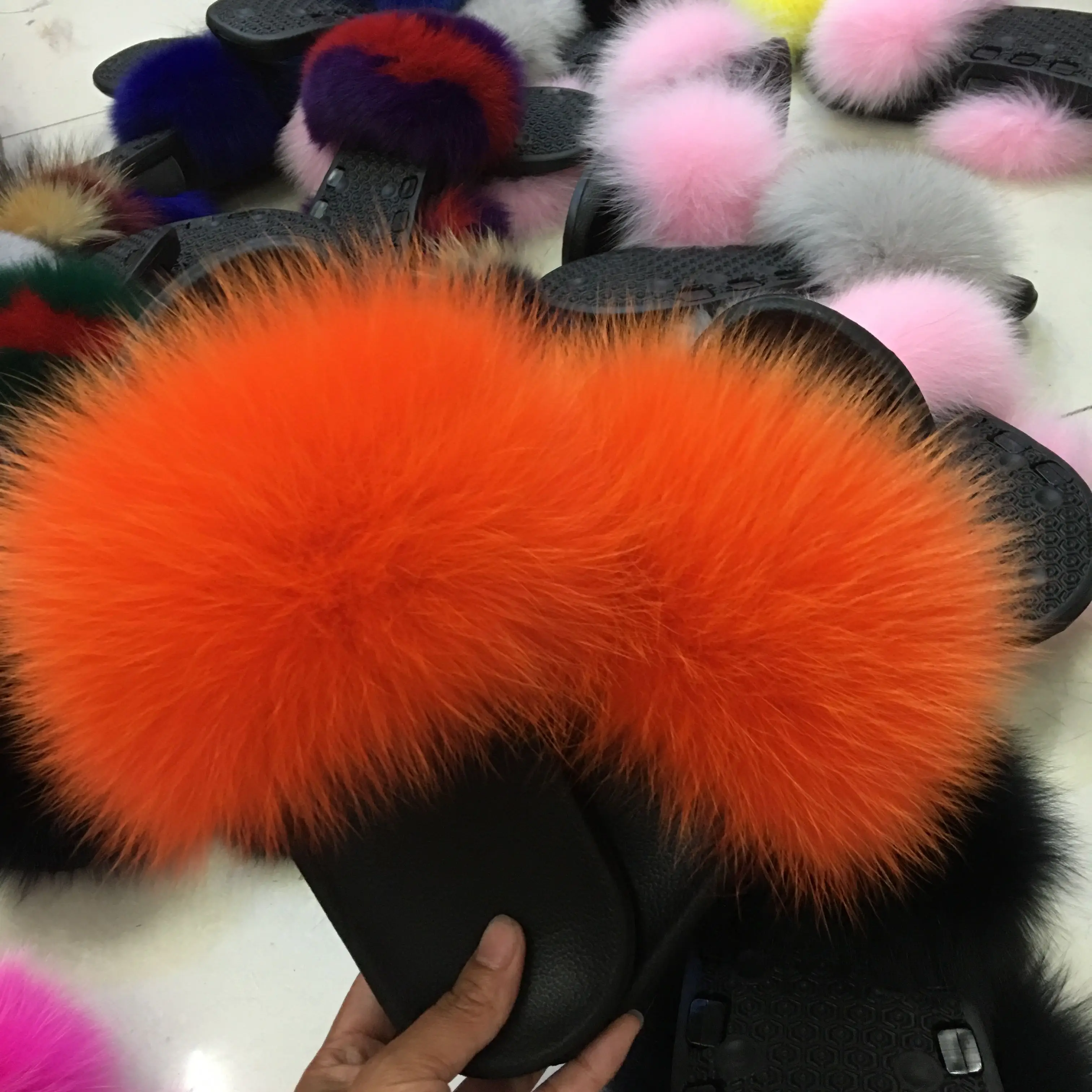 fox hair orange Тапочки с натуральным лисьим мехом; женские пушистые ползунки из меха енота и Гайаны; сезон лето; Красивая Женская обувь в Гане; Нигерия - Цвет: fox hair orange