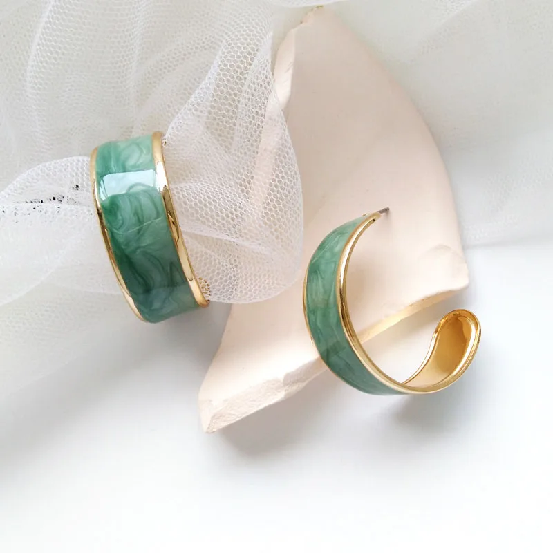 Женские серьги кольца с эмалью вечерние открытые круглые геометрическим