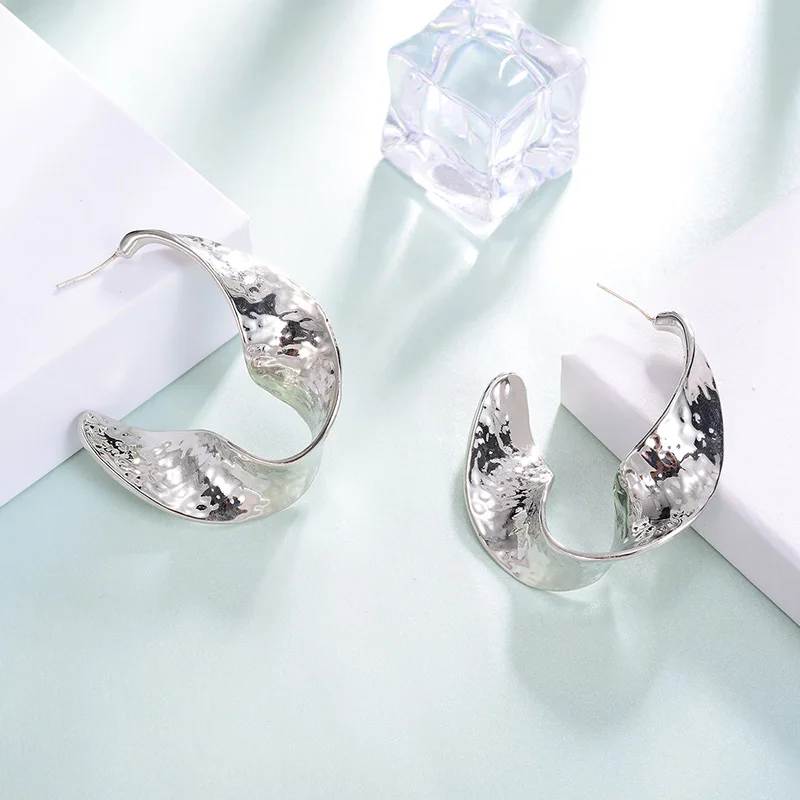 Женские круглые изогнутые серьги-кольца серьги из металлического сплава в стиле