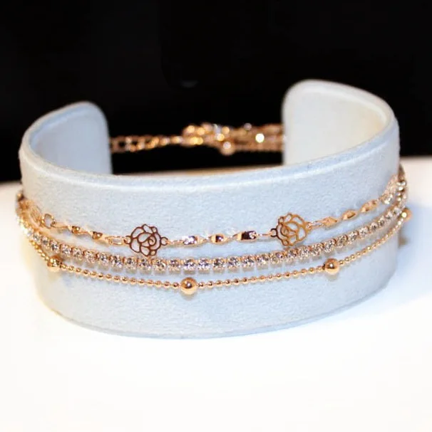 Женский браслет на цепочке с цветком розы золотистого цвета кристаллами|bracelets