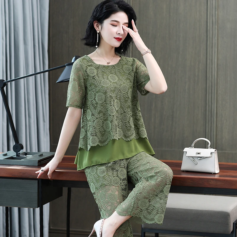 Женский спортивный костюм летний комплект из 2 предметов: кружевная блузка +