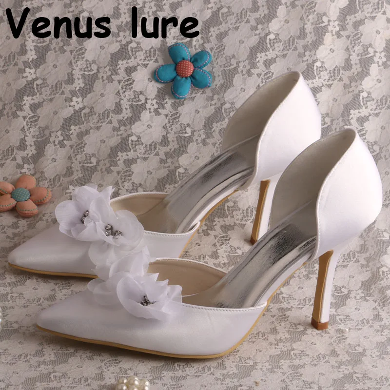 

Custom Handmade White High Heel Shoes for Wedding Pointed Toe Flower Shoe Clip