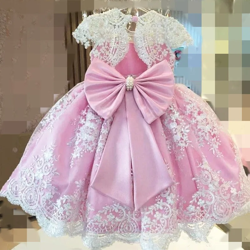 

Princess Pearls Appliques Pink Flower Girl Dress O-neck Ball Gowns for Little Baby vestidos de primera comunion 2019