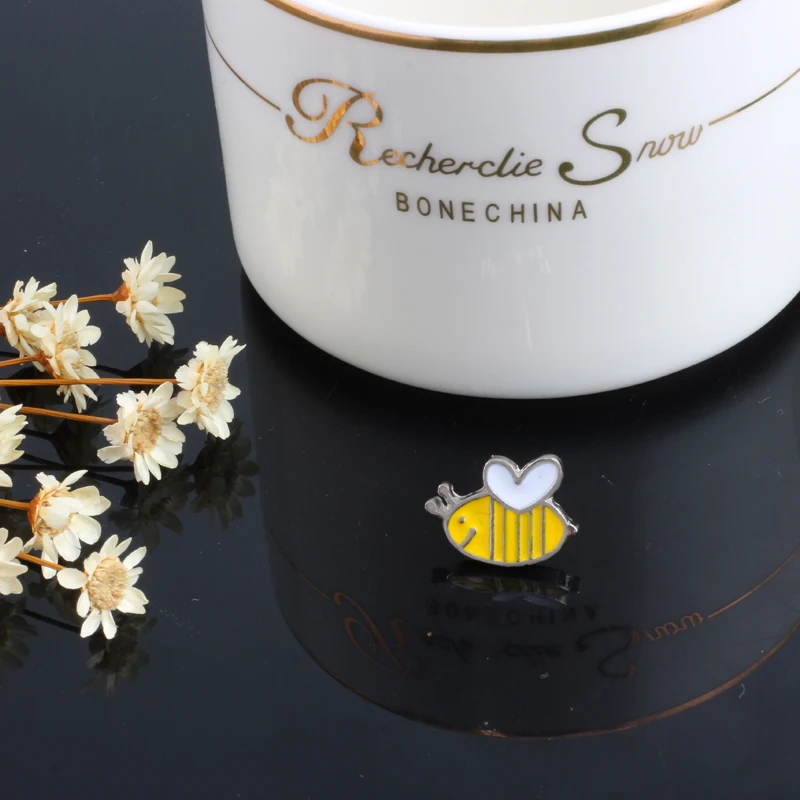 3 вида стилей мини пчела мультфильм брошь дети рубашки нагрудные штыри эмаль