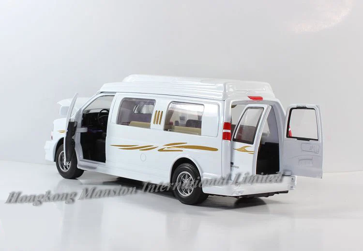 1:32 Масштаб литья под давлением модель автомобиля из металлического сплава для