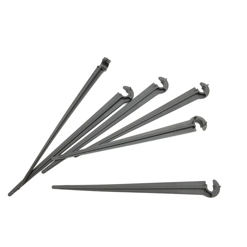 Держатель стеблей фиксированный в форме C для капельного орошения шланг 4 / 7 мм