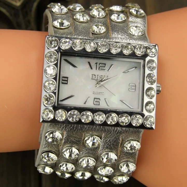 Korean version of the new retro bracelet watch exclusive fashion beads jewelry lady |