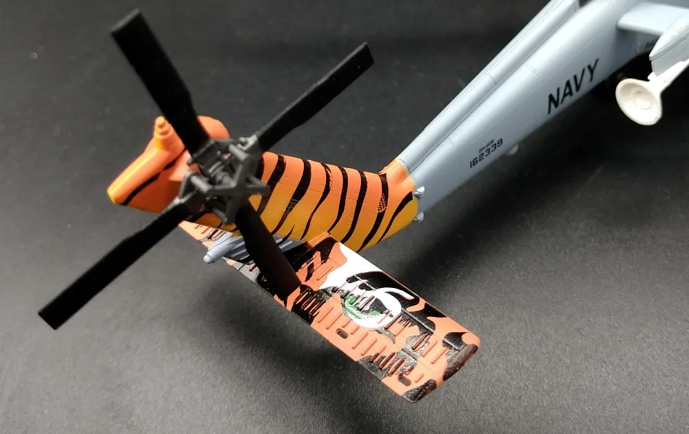 1: 72 США SH-60B Seahawk модель вертолета Trumpeter 37088 избранная модель самолета масштаб 1/72 модели