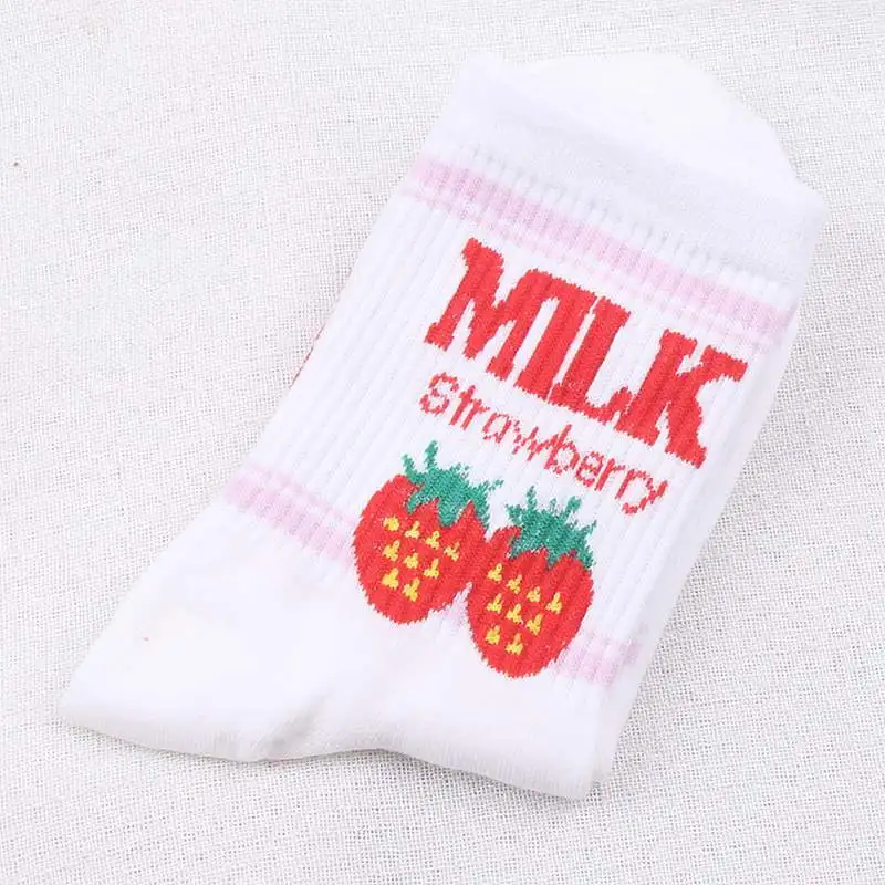 white strawberry Харадзюку банан печати забавные носки для женщин милый мультфильм медведь носки скейтбордиста мягкие хлопковые повседневные Девушки уличная фрукты носки - Цвет: white strawberry