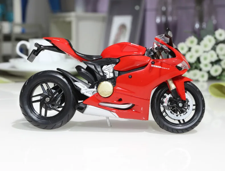 Maisto 1/12 Ducati1199| |