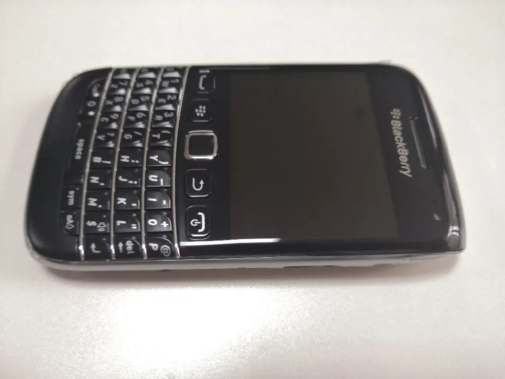 9790 Blackberry 9790 разблокированная QWERTY клавиатура 5Мп камера 768 Мб ОЗУ 8 Гб ПЗУ 3g WCDMA wifi gps сенсорный экран смартфон
