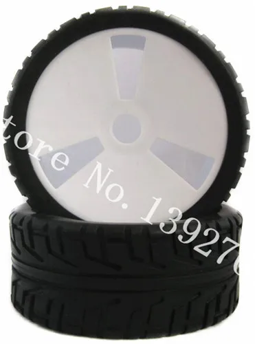 2 пары автомобильных резиновых шин с дистанционным управлением и обода колес