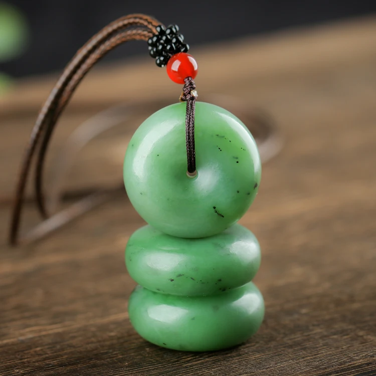 Нефритовое ожерелье с кулоном круглое подлинное зеленое жадное каменное резное