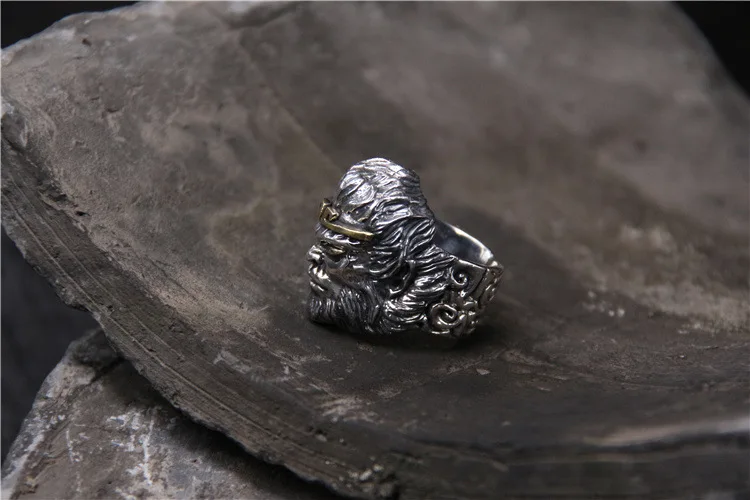 Ретро тайский серебряный Король обезьян King Kong S925 стерлингового серебра Для мужчин личности Открытые Кольца борьба