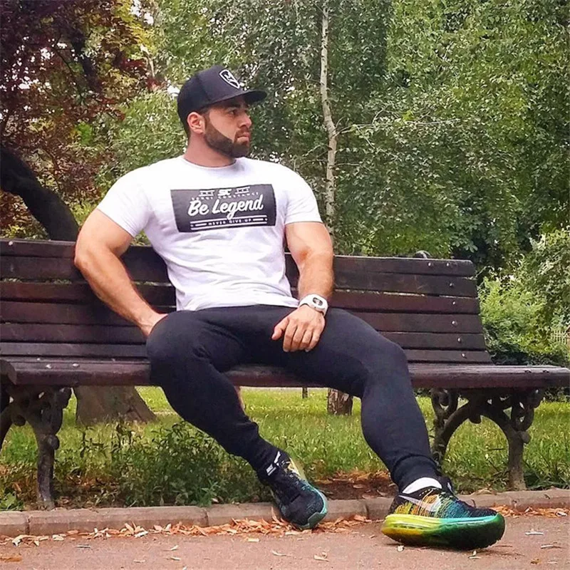 YEMEKE мужская летняя Фитнес Бодибилдинг хлопковая футболка спортивные залы тренировка рубашки с коротким рукавом мужские футболки для отдыха Топы брендовая одежда