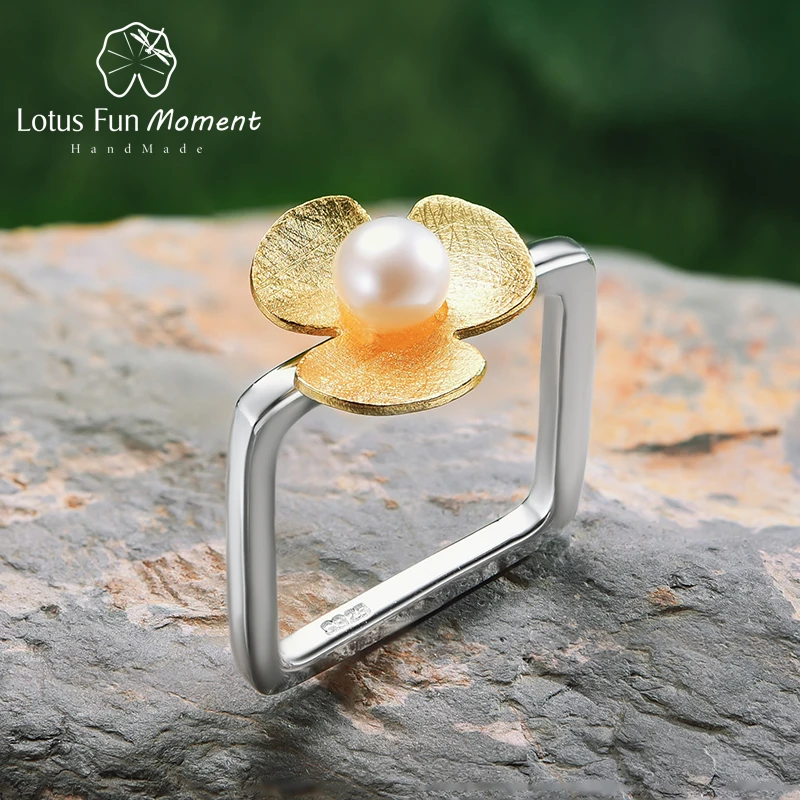 

Lotus Fun Moment Real 925 Sterling Silver Natural Pearl Fashion Jewelry Square Ring Fresh Clover Flower Rings for Women Bijoux