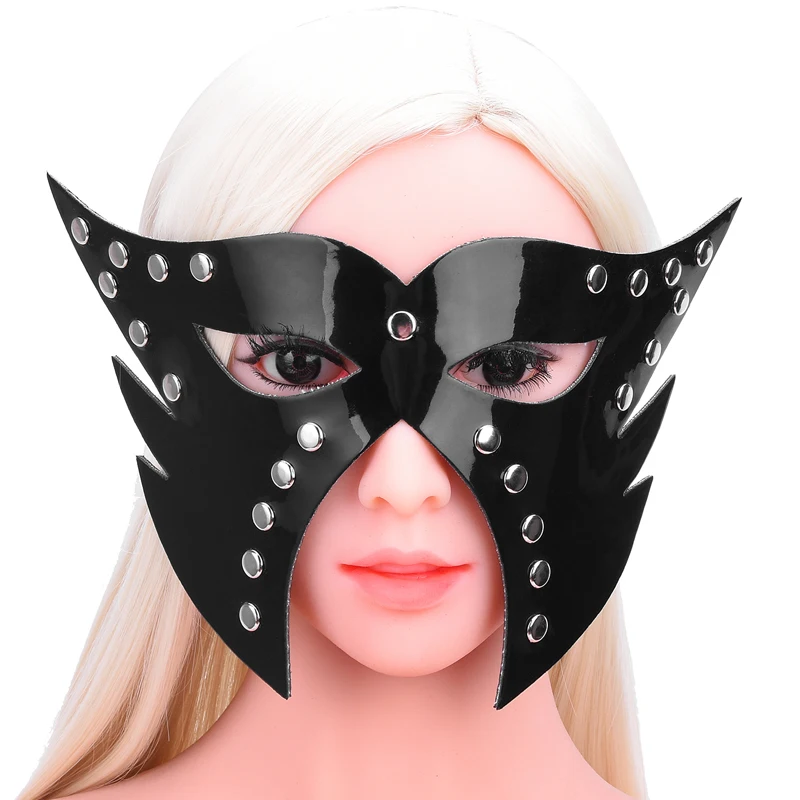 Женская лакированная кожа в форме лисы| |