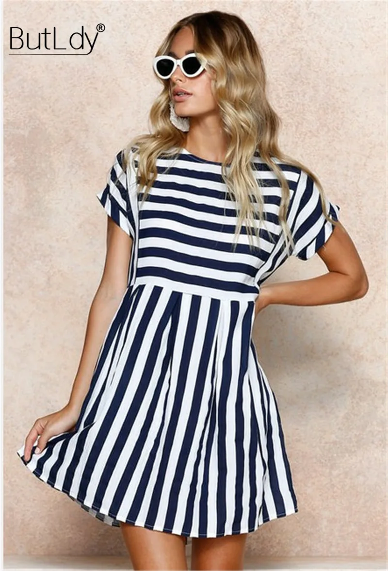 

Striped Summer Beach Dress Women 2019 Short Sleeve Pleated Casual Dress O Neck Back Hollow Out A Line Ladies Dresses Tunic