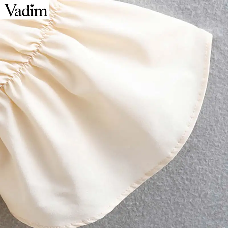 Vadim women solid V neck ruffles loose blouse flare sleeve pleated oversized female casual shirts sweet chic tops blusas LB045 |