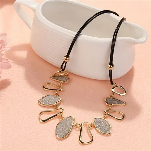 Ожерелье чокер неправильной геометрической формы с цепочкой золотого цвета|fashion