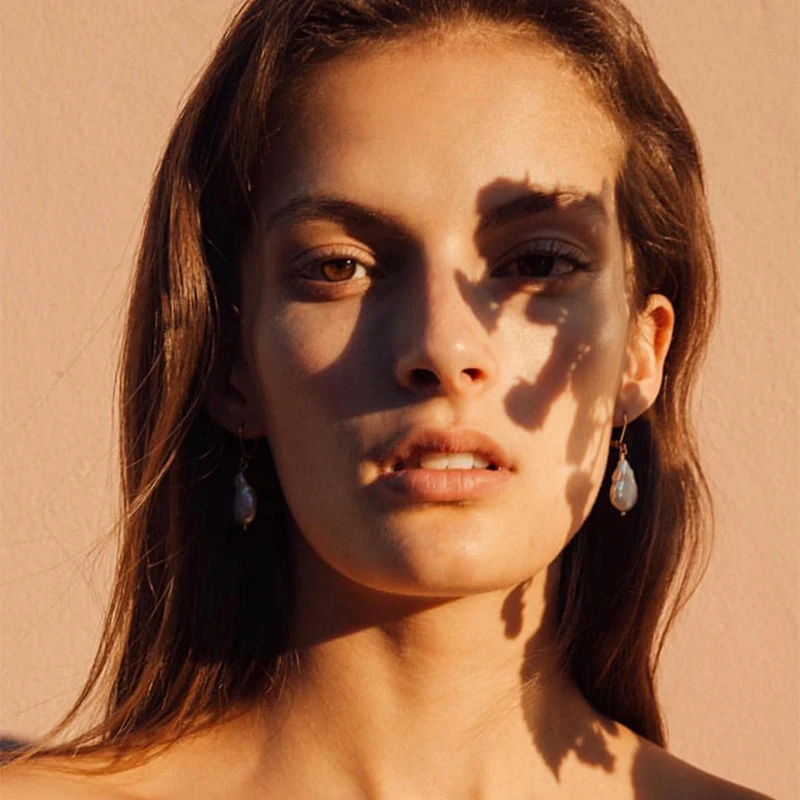 Женские серьги-кольца Peri'sBox с пресноводным жемчугом неправильной формы в стиле