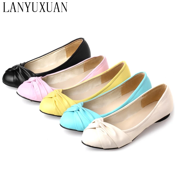 Женские балетки на плоской подошве демисезонные с металлическим круглым носком