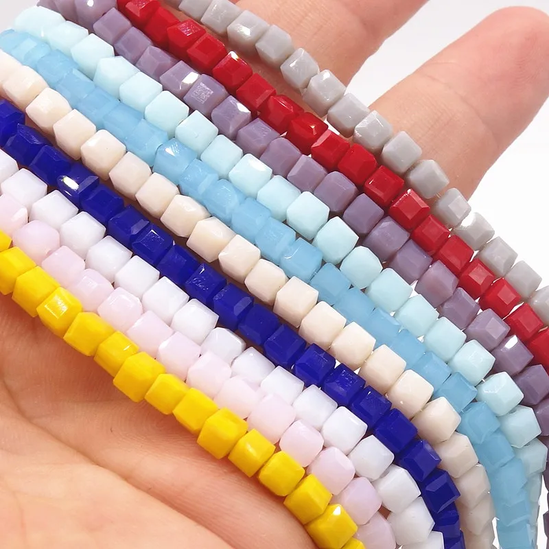 

Wholesale 100pcs cube crystal glass jewelry Loose Spacer 4mm DIY beads