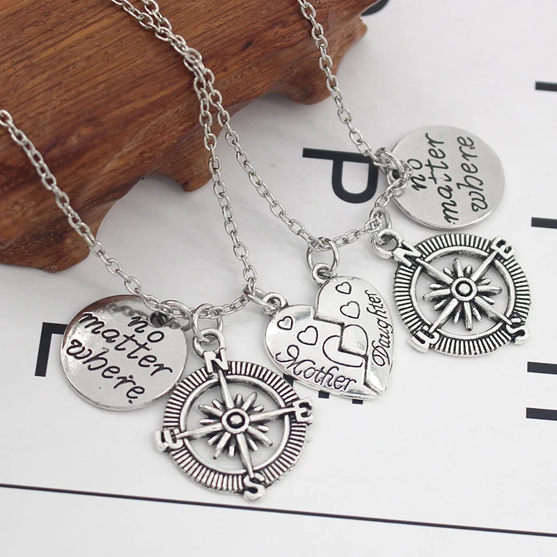 

2 PCS/Set Mother Daughter Heart-Shaped Compass Pendant Necklace Set Love Heart Stitching No Matter Where Necklace For Women Gift