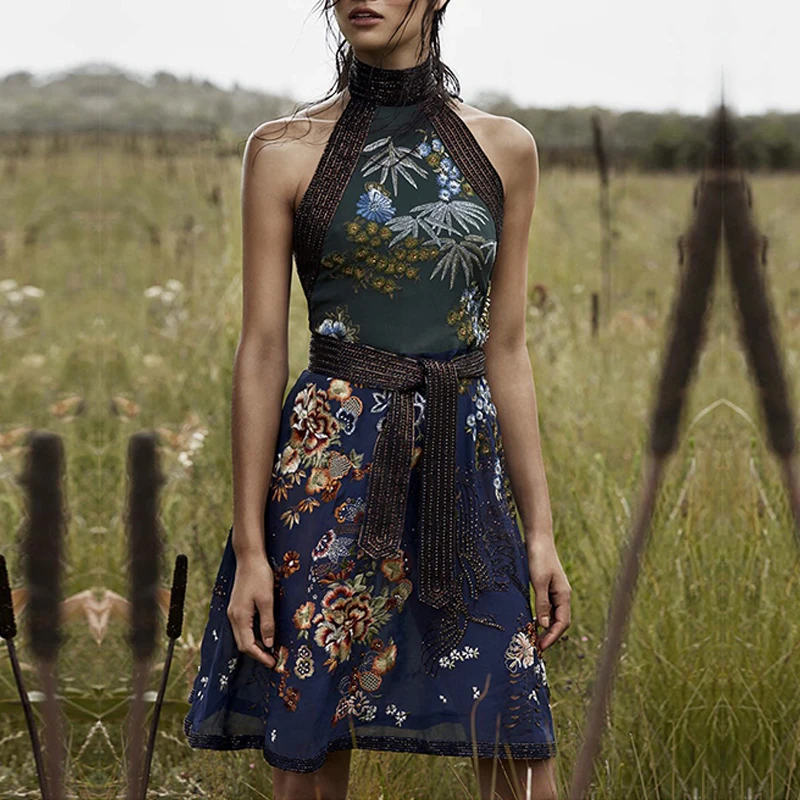 

Luxury Designer Brand Dress for Women Vintage Sexy Halter Luxury Embroidered Beading Dress with Belt