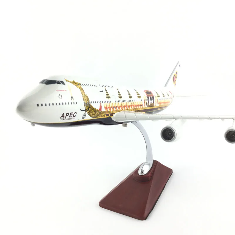 Авиапассажиров самолет 747 тайский серебряный АТЭС LIVERY(CANON) модель самолета Модель