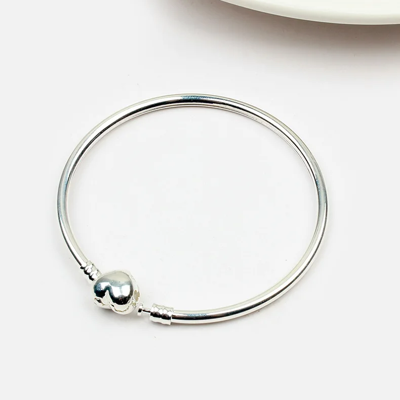 Простые серебряные сердечные браслеты в стиле любви для женщин горячие оригинальные дизайны бусин декоративных европейских браслетов и украшений.