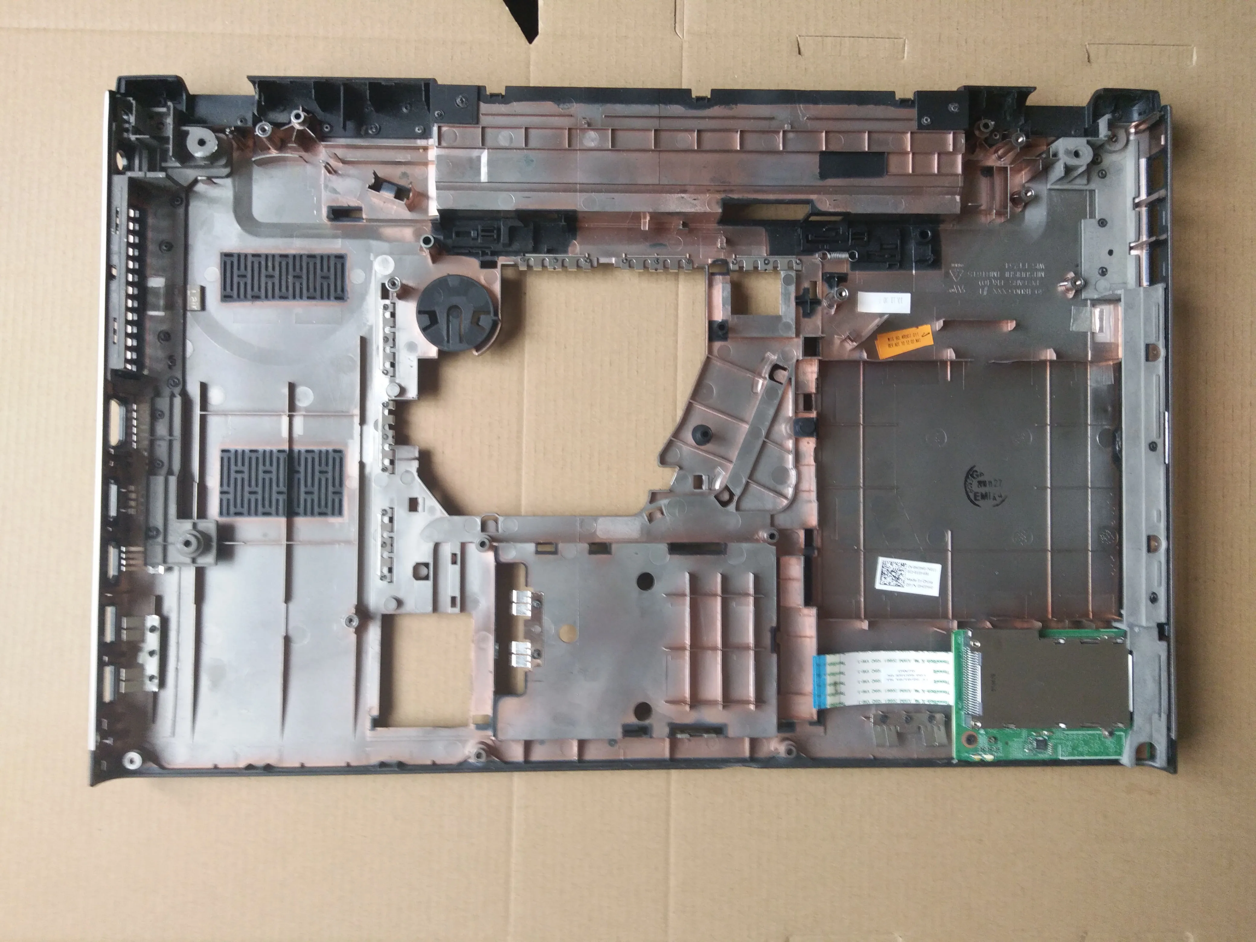 Для DELL Vostro 3700 V3700 17 3 &quotСеребряная задняя крышка K31D8 чехол для поддона 95GH8 нижняя