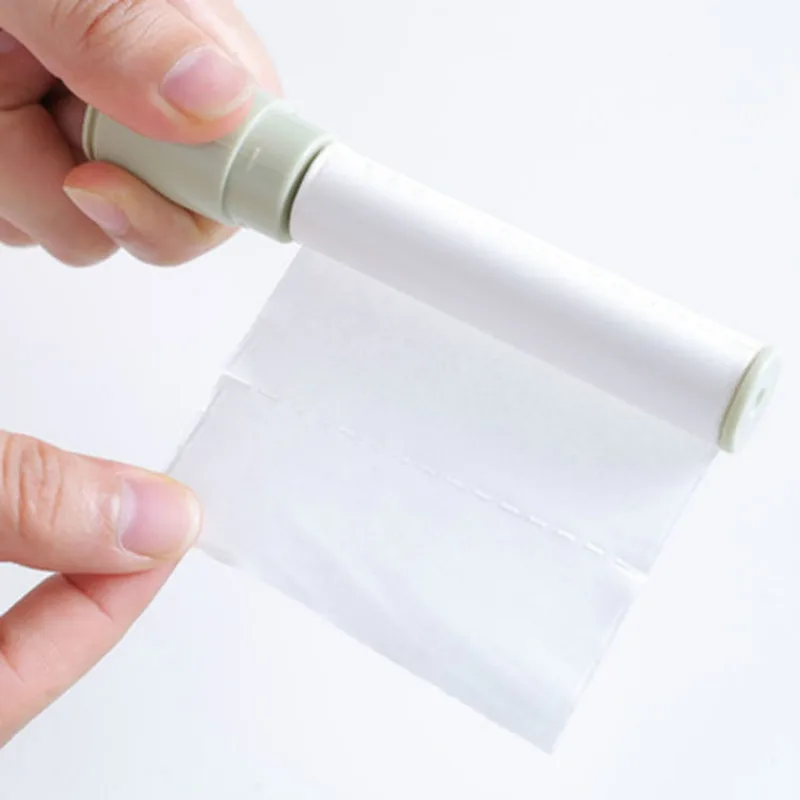 Мини-переносная Одежда липкие волосы карманные липкий ролик бумага может
