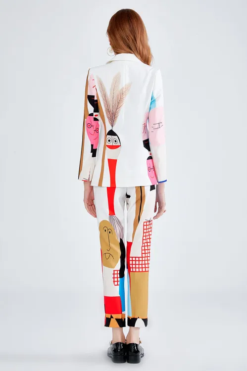 

Abstract cartoon fashion print set female 2019 spring new fashion temperament wild small suit jacket shirt + slim nine pants