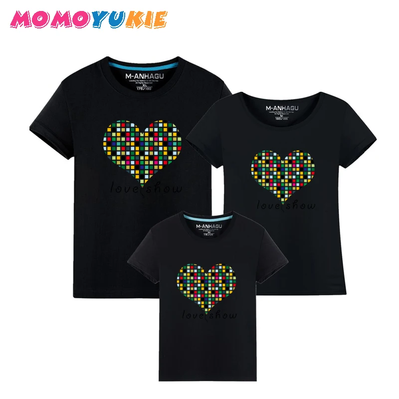

Family Matching Outfits Brand 2018 Family T shirt Father Mother Daughter Son Cotton T shirts Summer Kids Clothes 11 Colors
