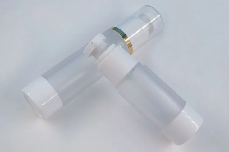 Матовая пластиковая безвоздушная бутылка с круглой головкой 50 мл