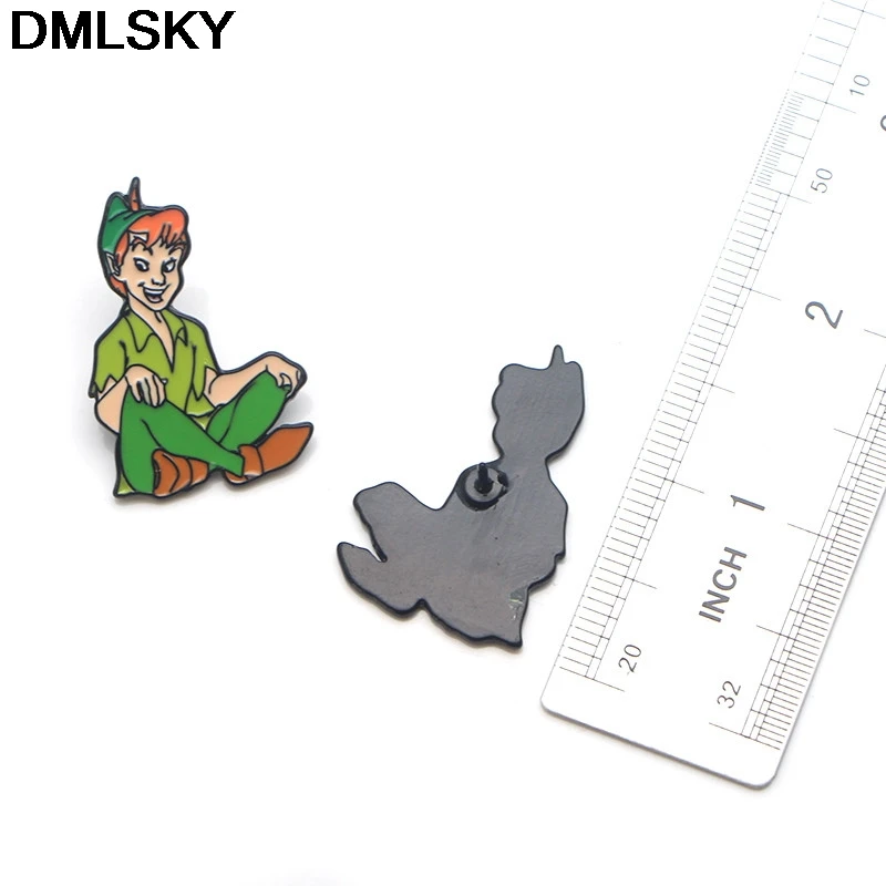 DMLSKY Питер Пэн забавные мультяшные Металлические Булавки эмалированные Броши для женщин и мужчин Нагрудный значок для рюкзака джинсовая булавка воротник ювелирные изделия M3264