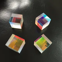 Красивая неисправная Призма X Cube 2 5 х2 см комбайнер RGB сплиттер