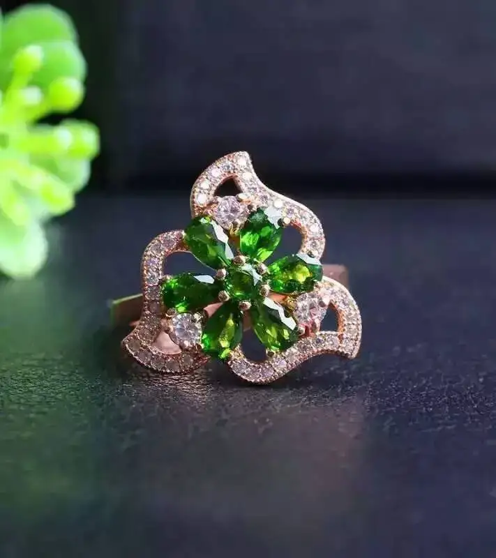 Натуральное зеленое кольцо из диопсида с драгоценным камнем натурального