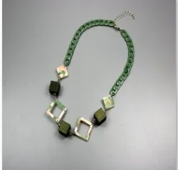 Green Новое Женское квадратное деревянное ожерелье с геометрическим ромбовидным корпусом, дизайнерское ожерелье зеленого цвета, элегантное модное ювелирное изделие - Окраска металла: Green