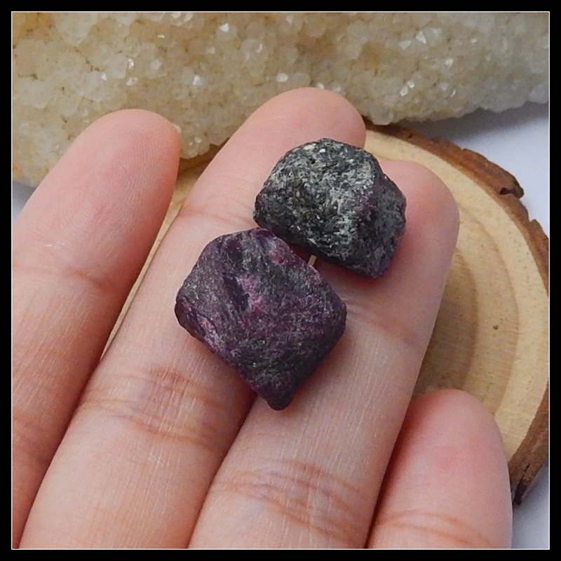 

Wholesale 2Pcs Hot Sale Raw Material Semi-finished Products Nugget Ruby Beauty Jewelry 15x13x9mm 15x11x10mm 7.79g