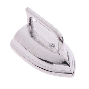 Симпатичная мини-мебель для кукольного домика в масштабе 1:12, 1 шт., миниатюрное украшение, Железный инструмент для одежды, аксессуары для кукольного домика