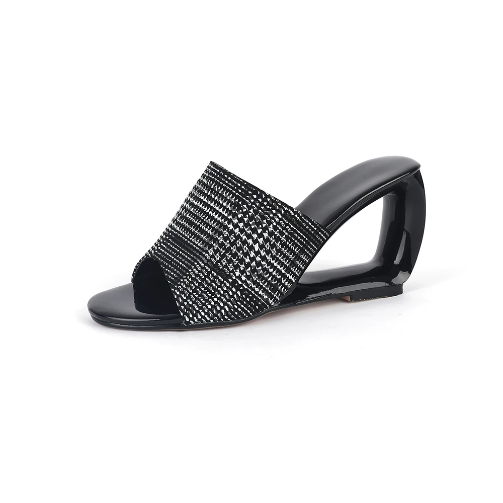Лидер продаж; женская летняя модная обувь для отдыха; женские босоножки на танкетке с открытым носком; шлепанцы на толстой подошве в клетку; Размеры 33-43
